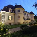 Schloss Kartzow 4* بوتسدام