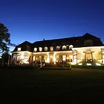 Отель Schloss Kartzow Потсдам