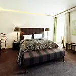Schloss Kartzow 4* بوتسدام