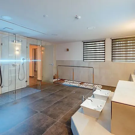 Schloss Kartzow 4* Poczdam