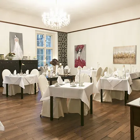 Hotel Schloss Kartzow 4*