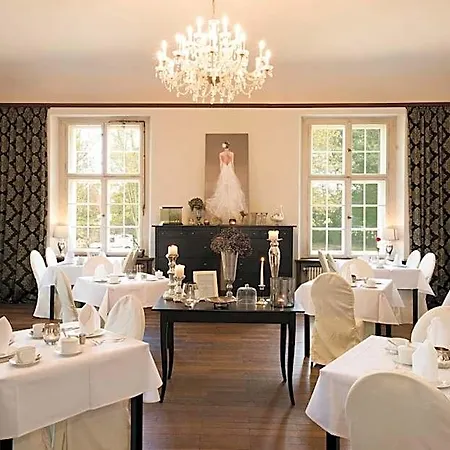 Schloss Kartzow 4*