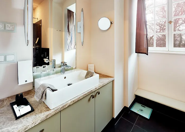 Schloss Kartzow 4* Poczdam