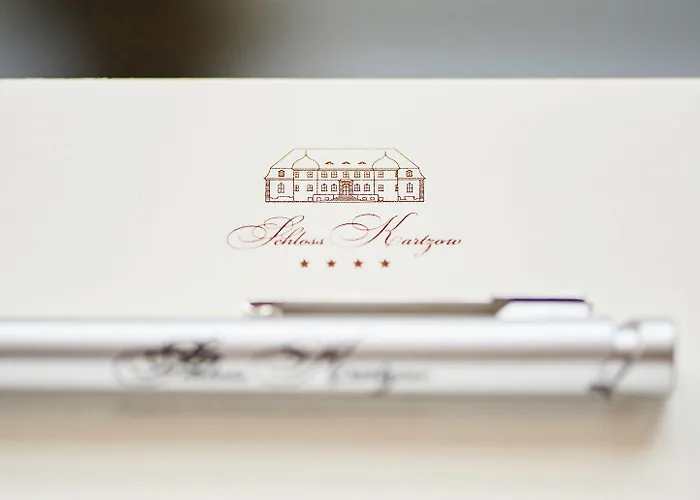 Отель Schloss Kartzow Потсдам