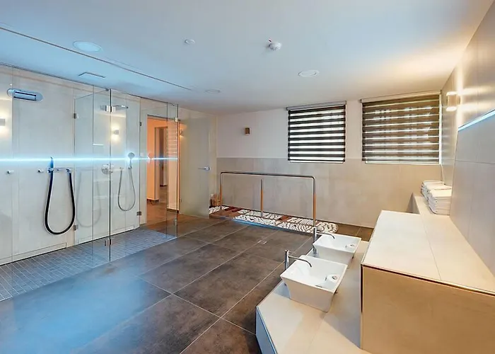 Schloss Kartzow 4* Poczdam