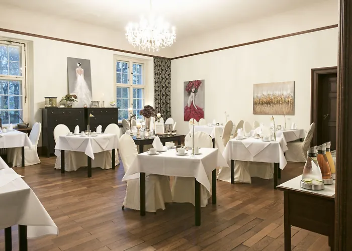 Отель Schloss Kartzow 4*