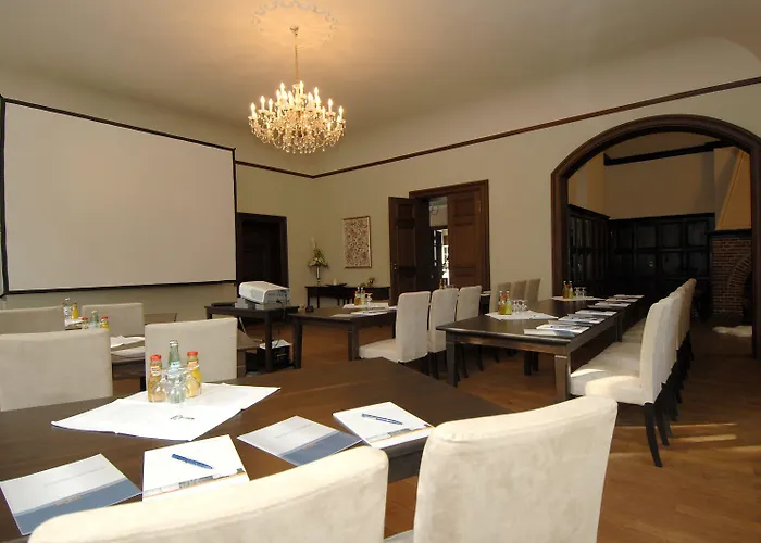 Отель Schloss Kartzow Потсдам