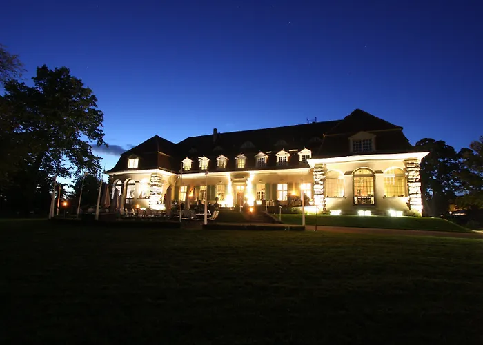 Отель Schloss Kartzow Потсдам