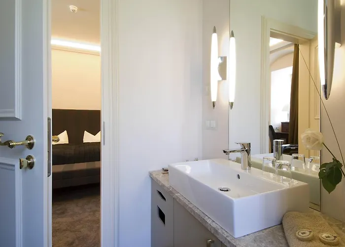 Отель Schloss Kartzow Потсдам